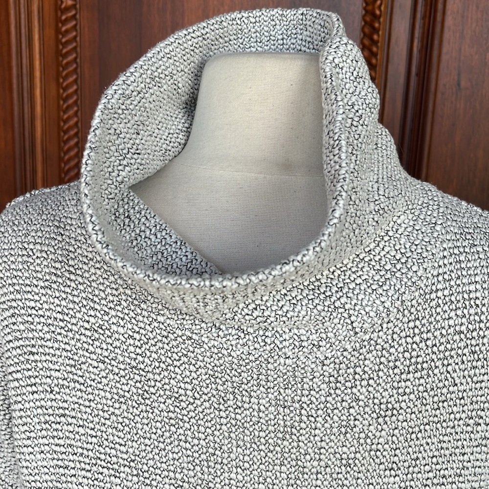 Textured Pullover - image 5